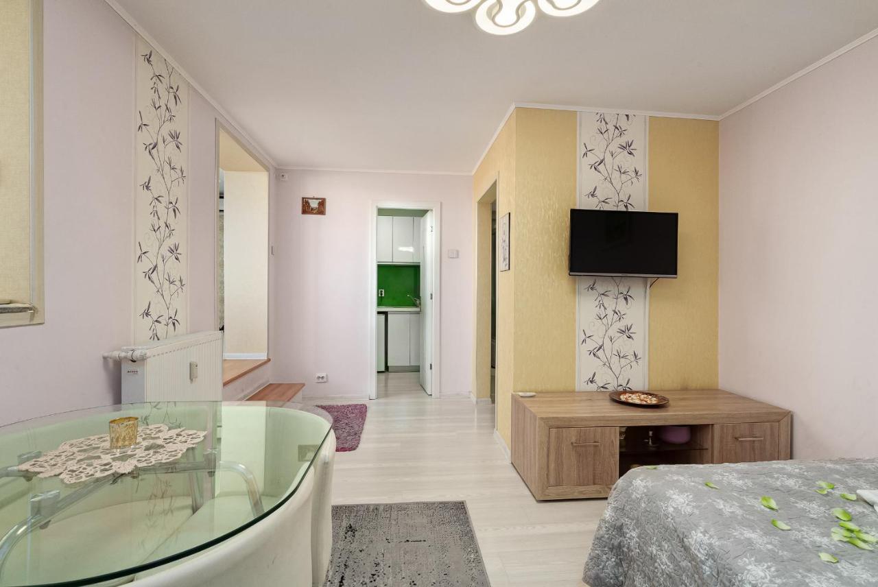 Stone Gate Apartment #1 부쿠레슈티 외부 사진